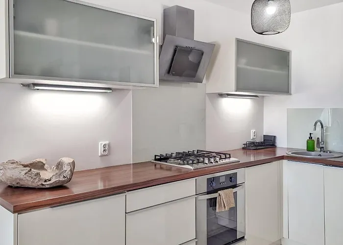 Baltic Grey - Modern & Cozy Near The *